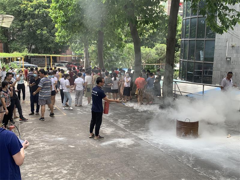 普及安全滅火知識(shí)，共建消防防火墻！—江信電子消防安全演練1.jpg